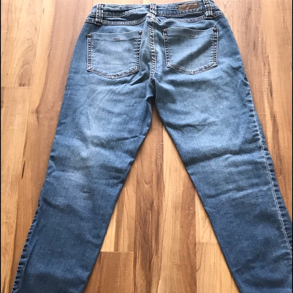 Elle Distressed Jeggings SZ 2 - Picture 3 of 6